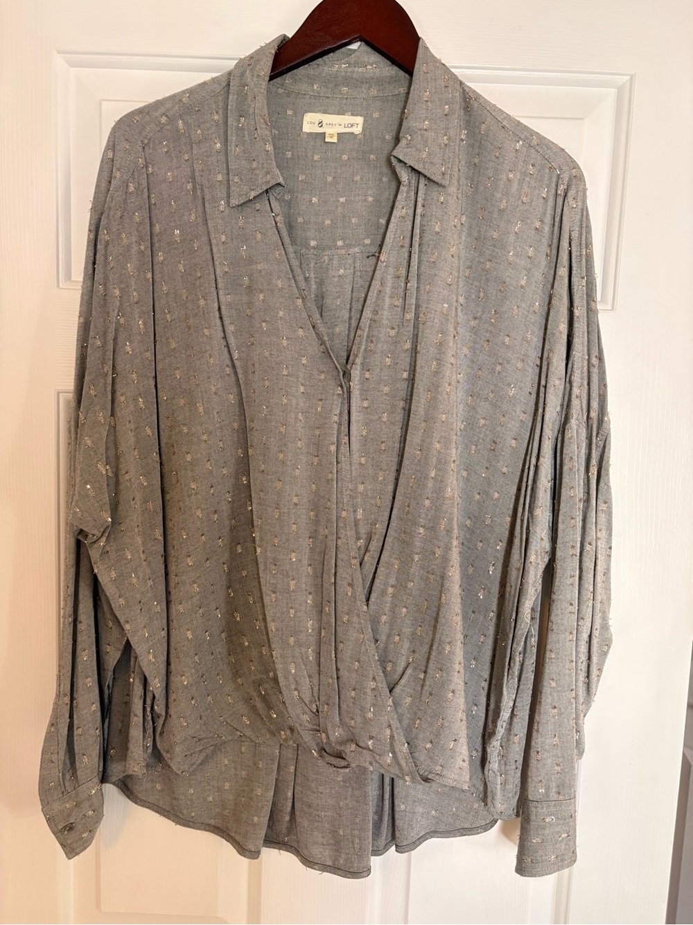 Lou & Grey LOFT Gray Metallic Dot Draped
Blouse XL